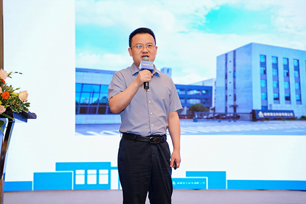 碳陶制動材料產(chǎn)業(yè)發(fā)展論壇在長沙成功舉辦 (1).jpg 碳陶制動材料產(chǎn)業(yè)發(fā)展論壇在長沙成功舉辦 (1).jpg